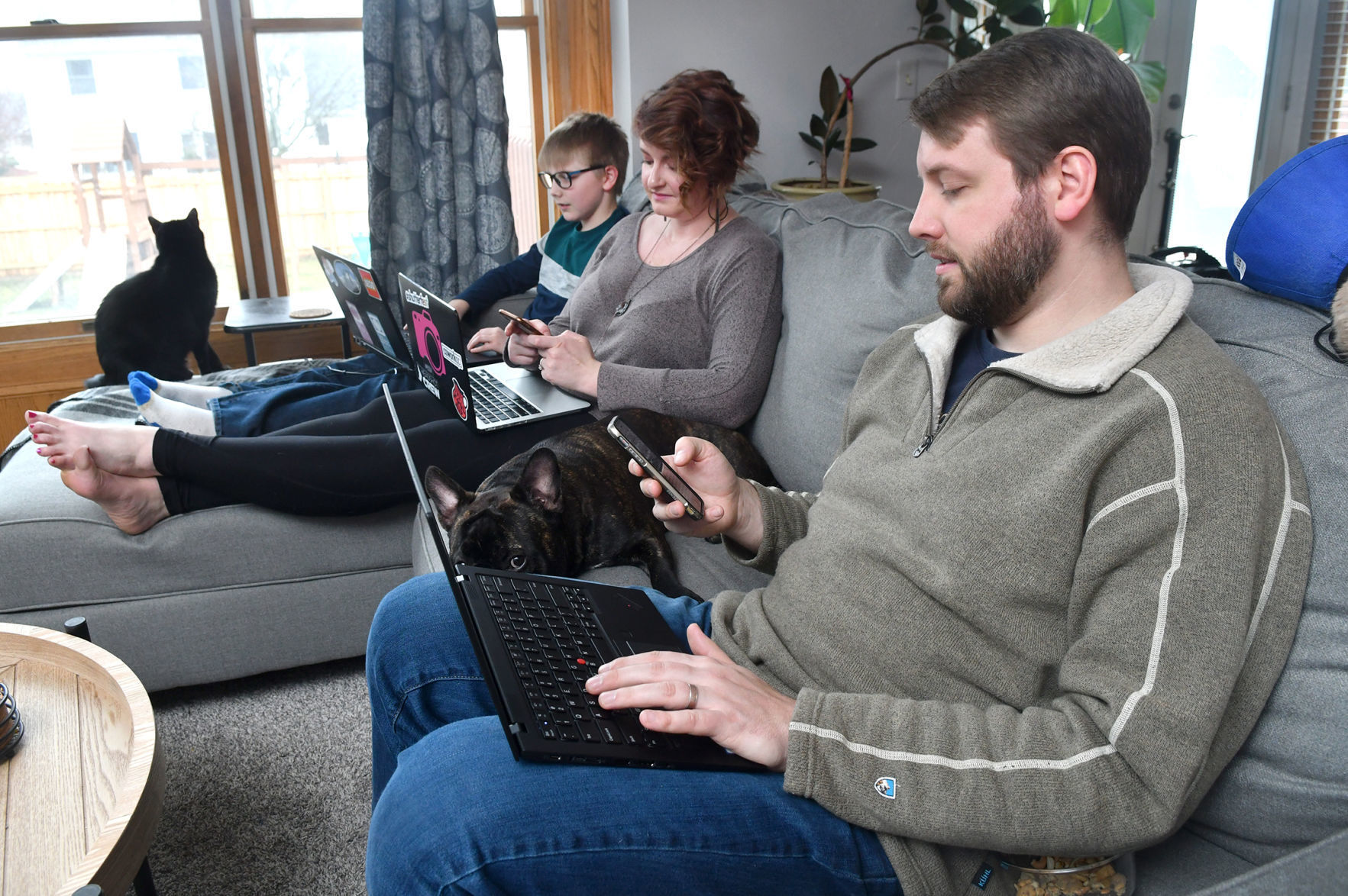 032020-qc-nws-workfromhome-058